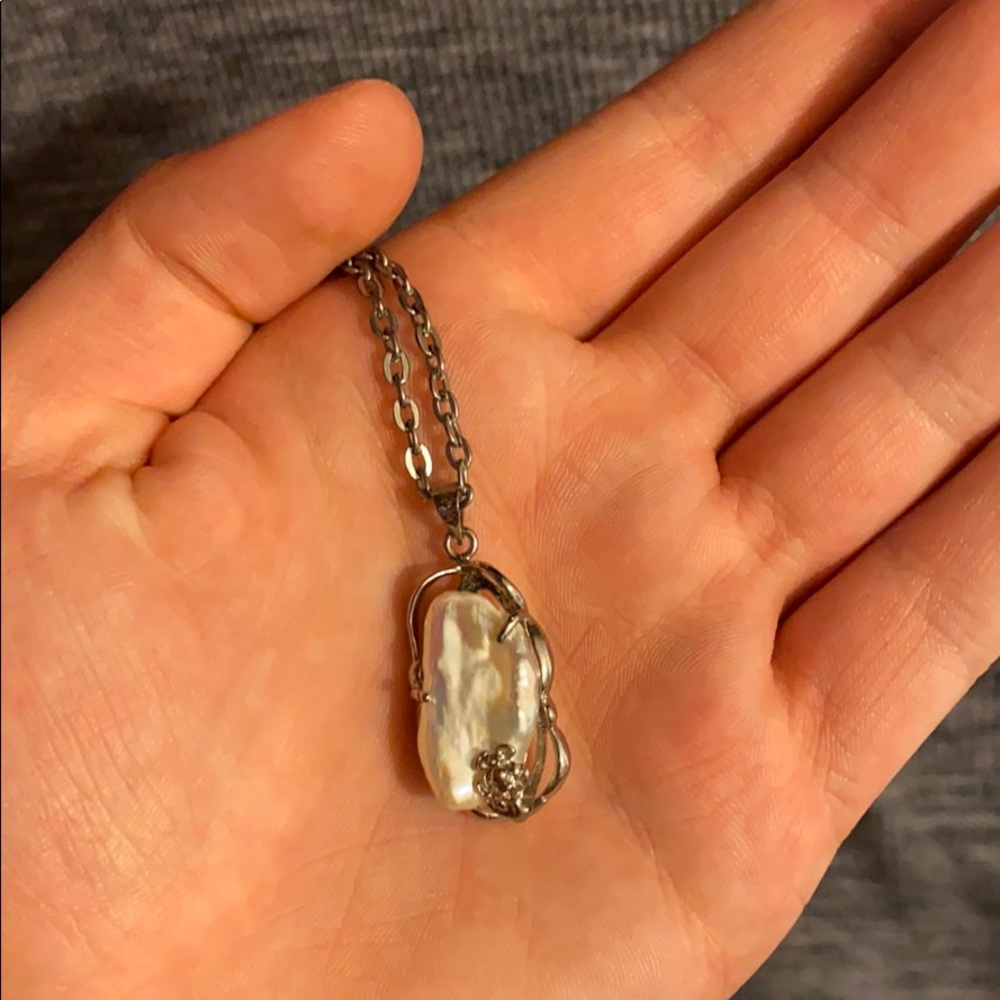 Shiny white stone Necklace